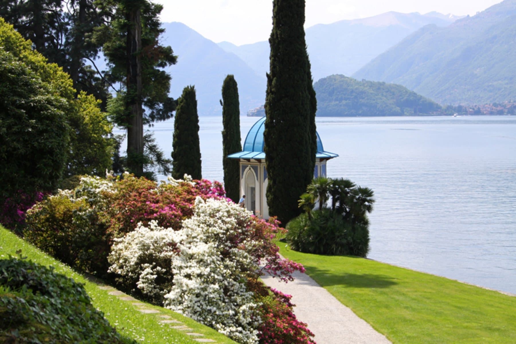 Il giardino del Residence Celeste affacciato sul Lago di Como
